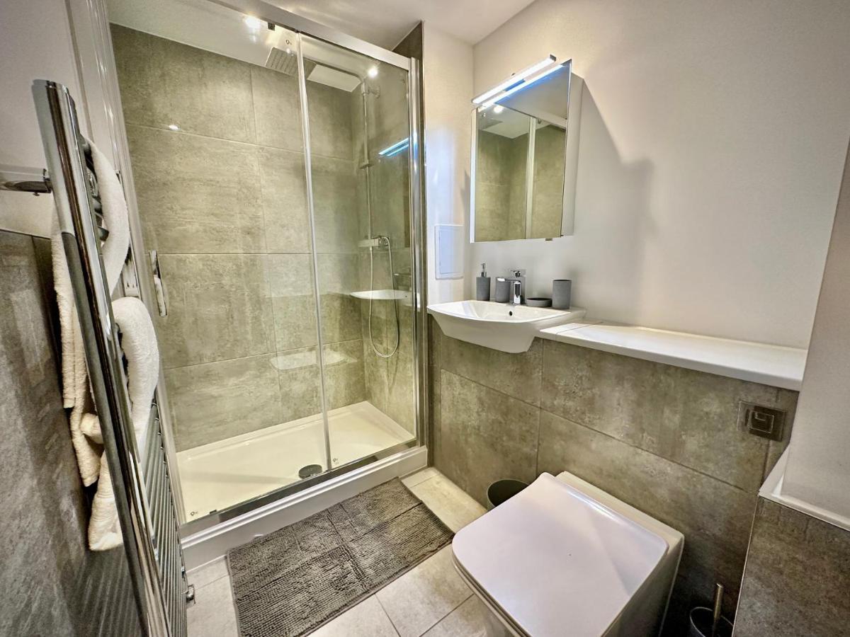 Serviced Apartments Nailsea Exterior photo