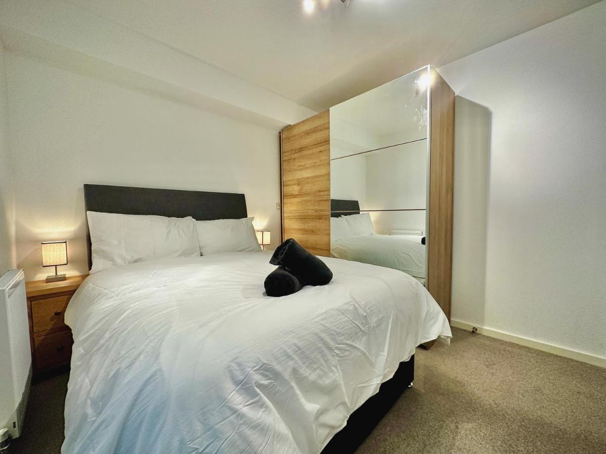 Serviced Apartments Nailsea Exterior photo